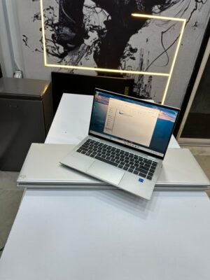 UK Used HP EliteBook 1040 G8 Gem Cut – Core i7 11th Gen, 32GB RAM, 512GB SSD, 14" FHD Touchscreen, Convertible, Win 11 Pro